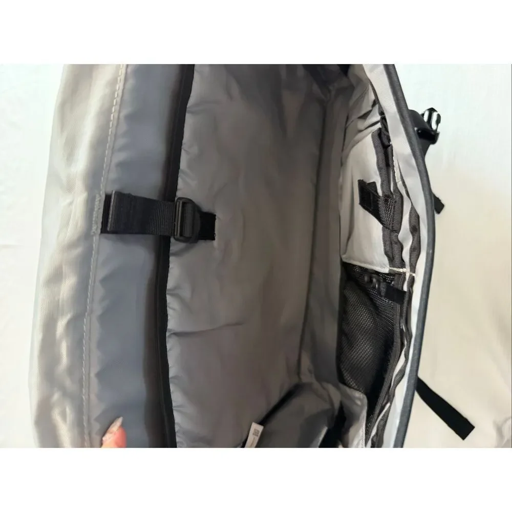 Patagonia Half Mass Black Messenger Crossbody Travel Laptop Bag